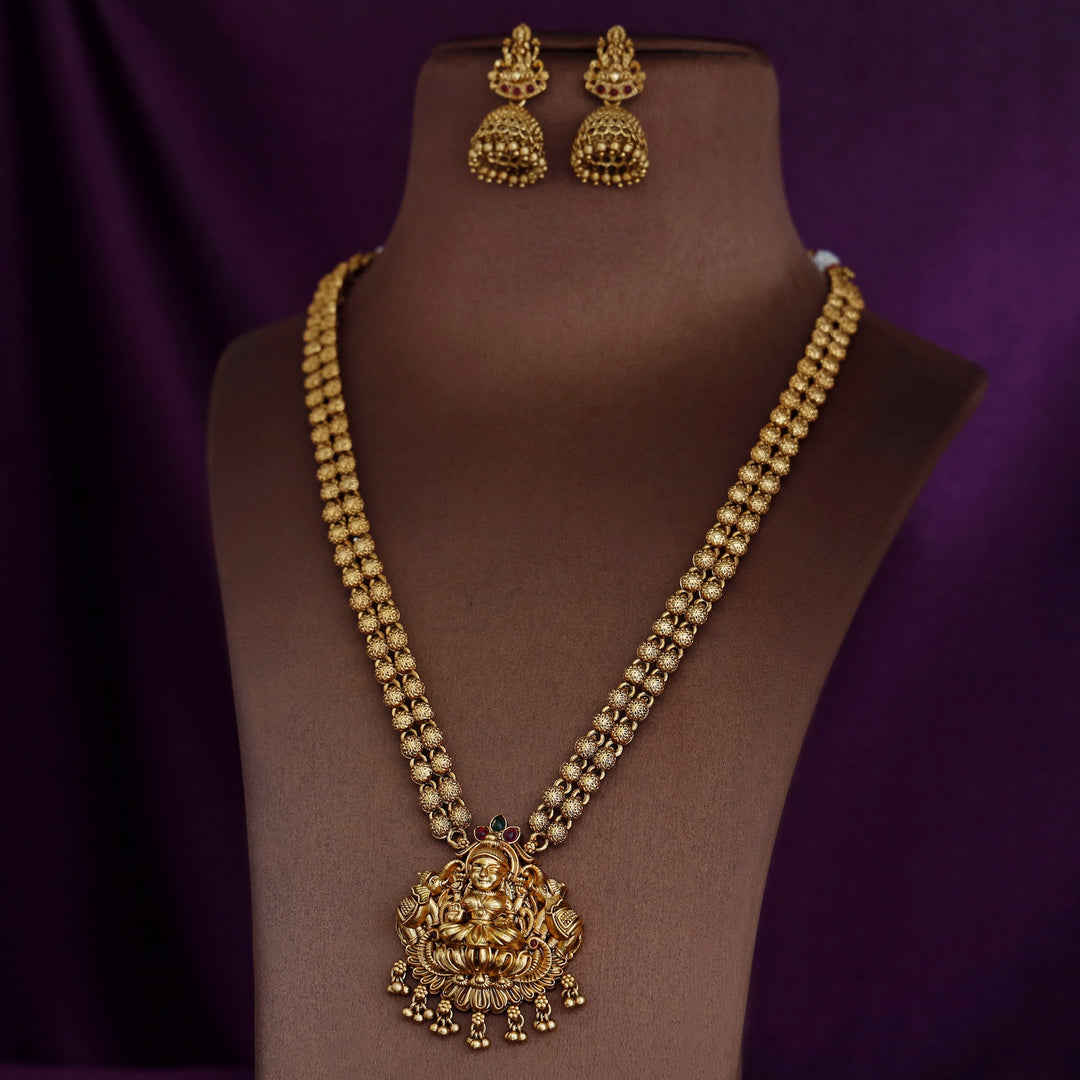 Akshara Devi Pendant Long Neckpiece With Earring