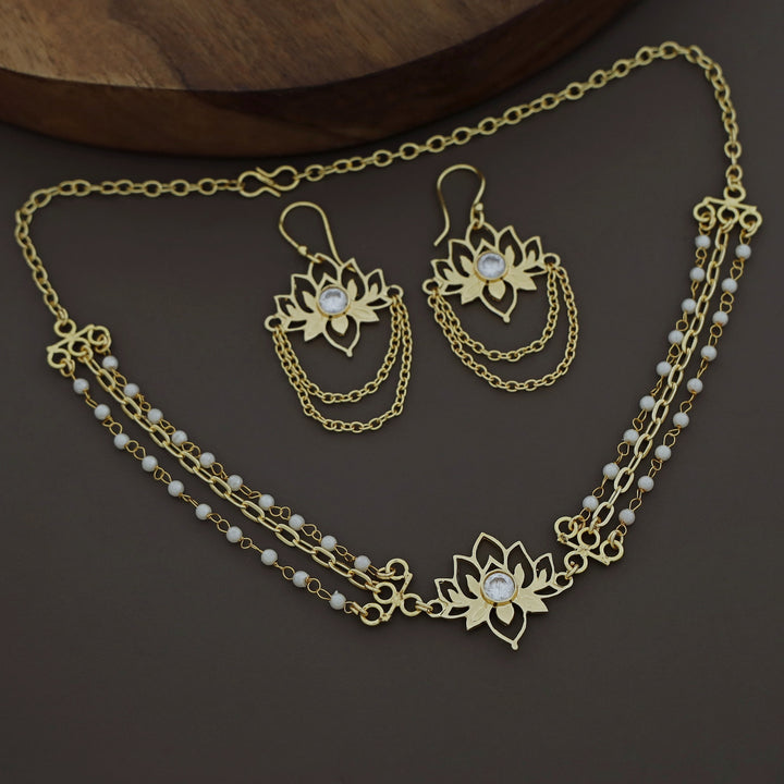 Arini Tri Layer Chainy Lotus Pearl Choker With Drop