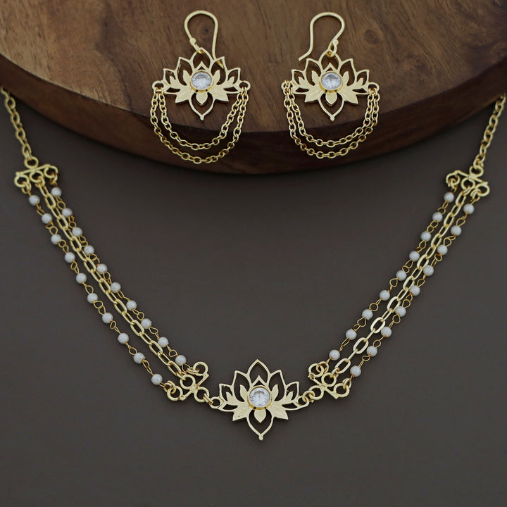 Arini Tri Layer Chainy Lotus Pearl Choker With Drop