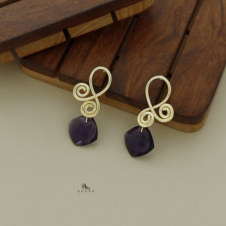 Golden Curvy Loop Diamond Glossy Earring