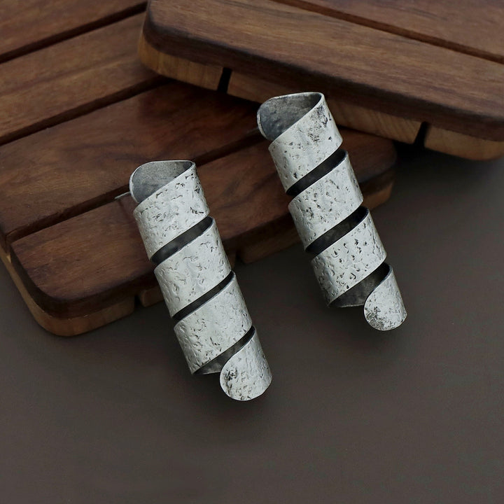 Amaia Textured Spiral Earring