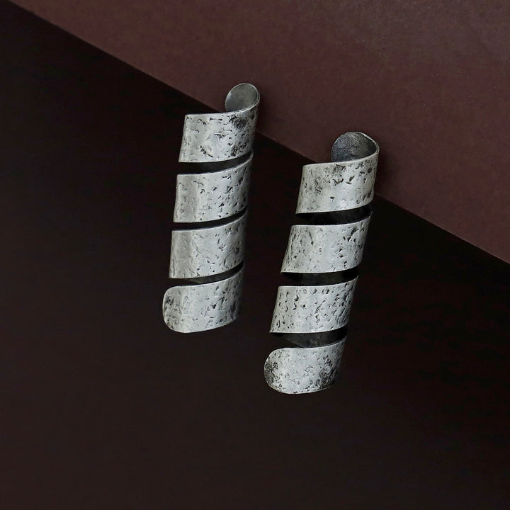 Amaia Textured Spiral Earring