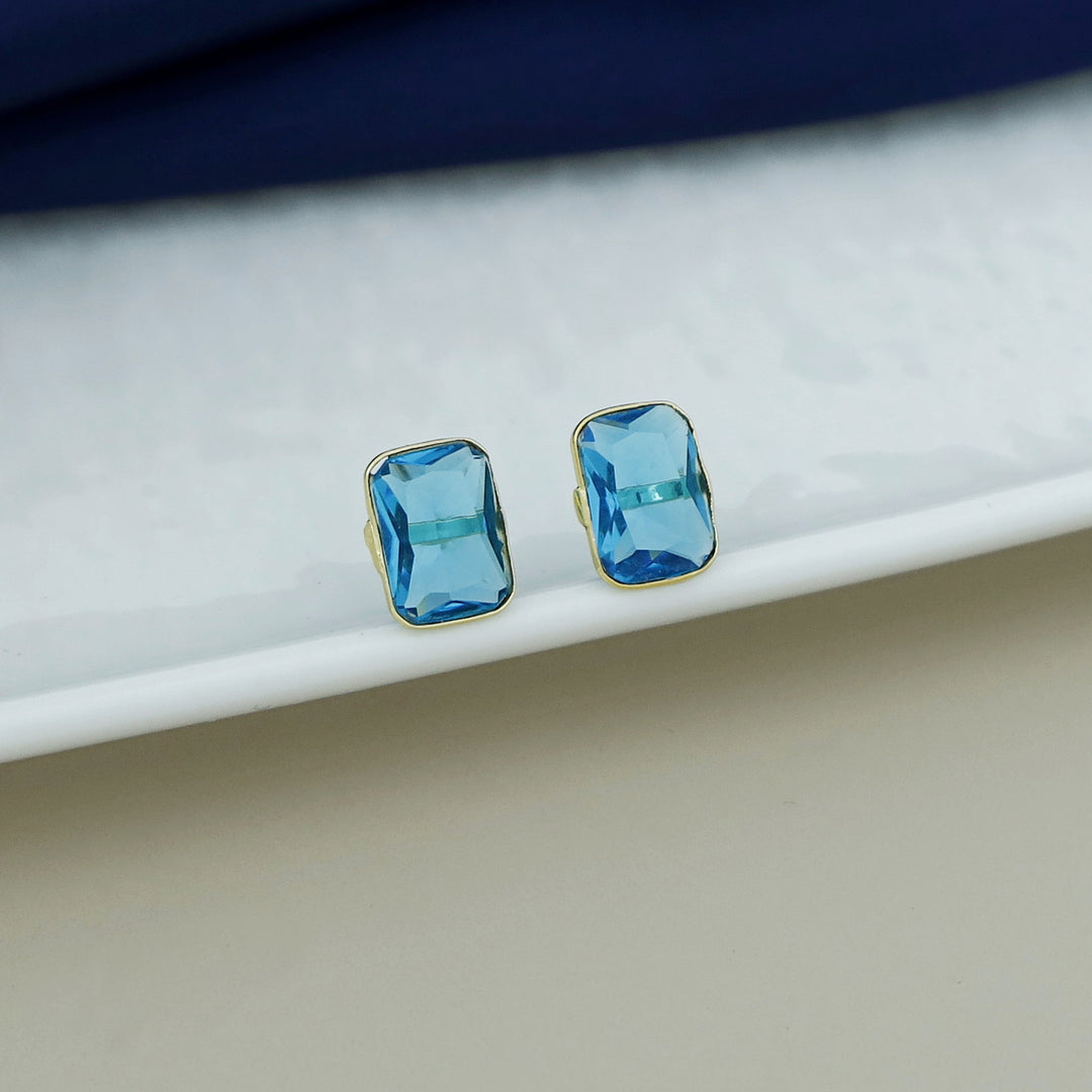 Elia Glossy Rectangle Stud