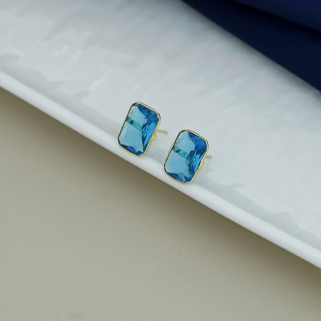 Elia Glossy Rectangle Stud