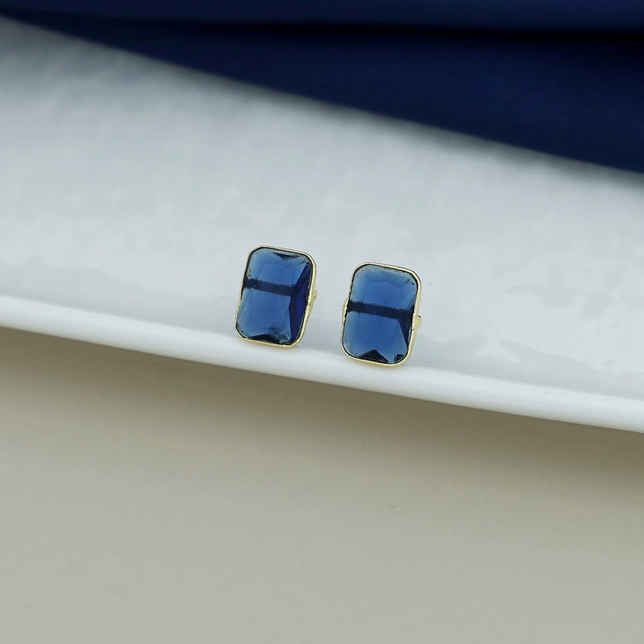 Elia Glossy Rectangle Stud