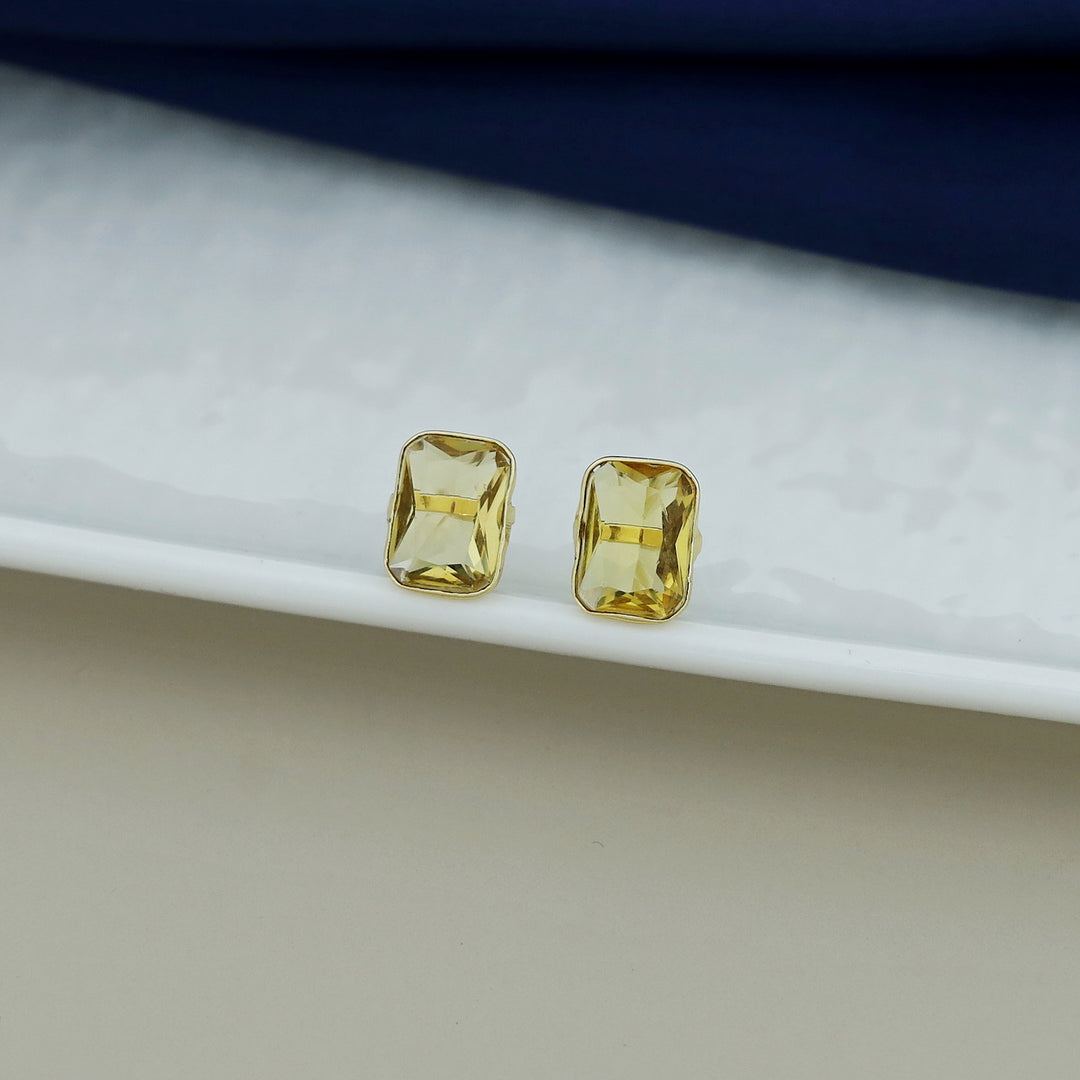 Elia Glossy Rectangle Stud