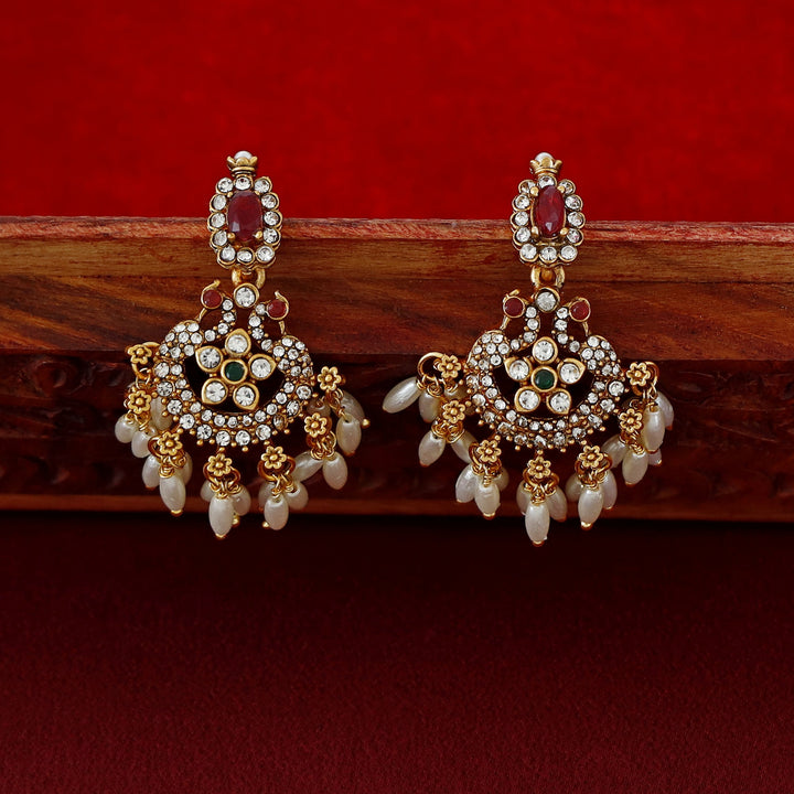 Amyra Traditional Rice Pearl Short Neckpiece With Earring