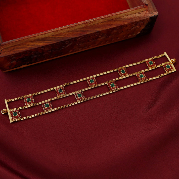 Devanshika Choker