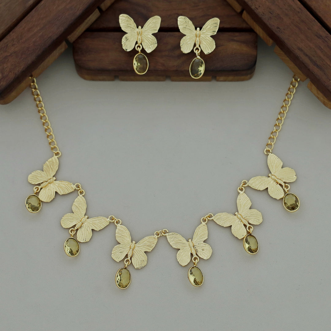 Gold Papillio Neckpiece With Earring