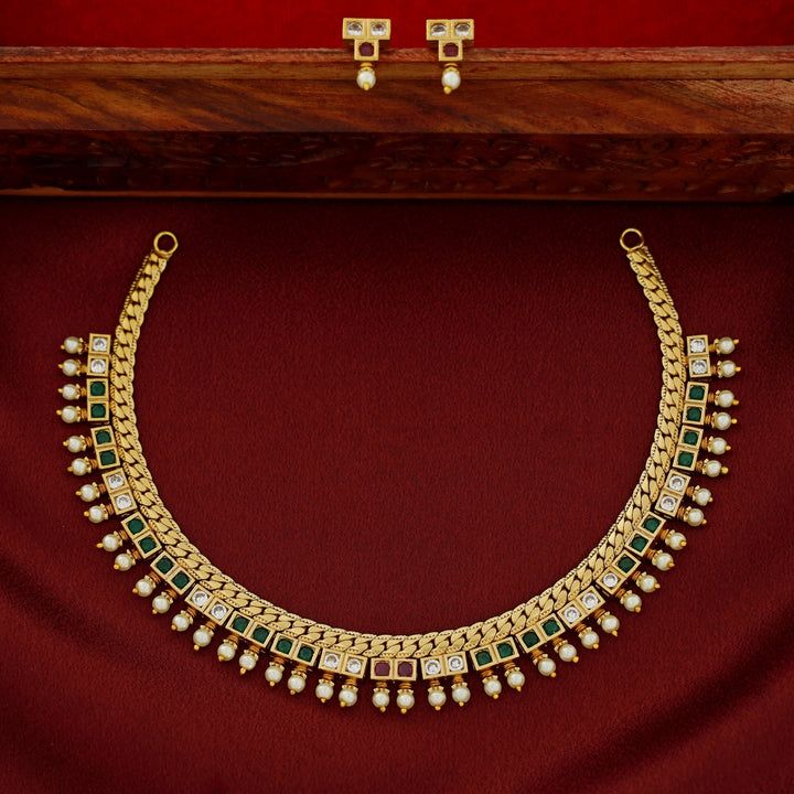 Abhiprithi Square Pearl Short Neckpiece With Earring