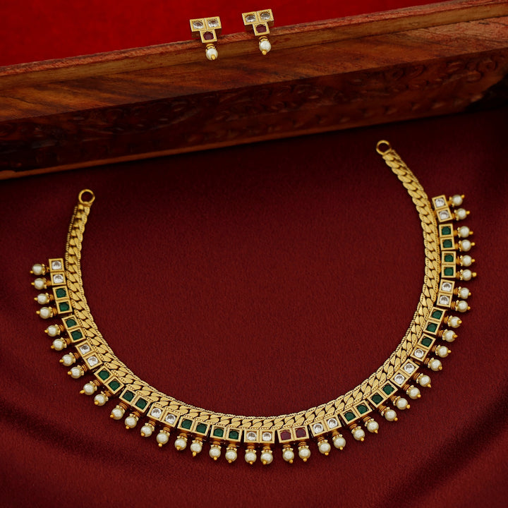 Abhiprithi Square Pearl Short Neckpiece With Earring