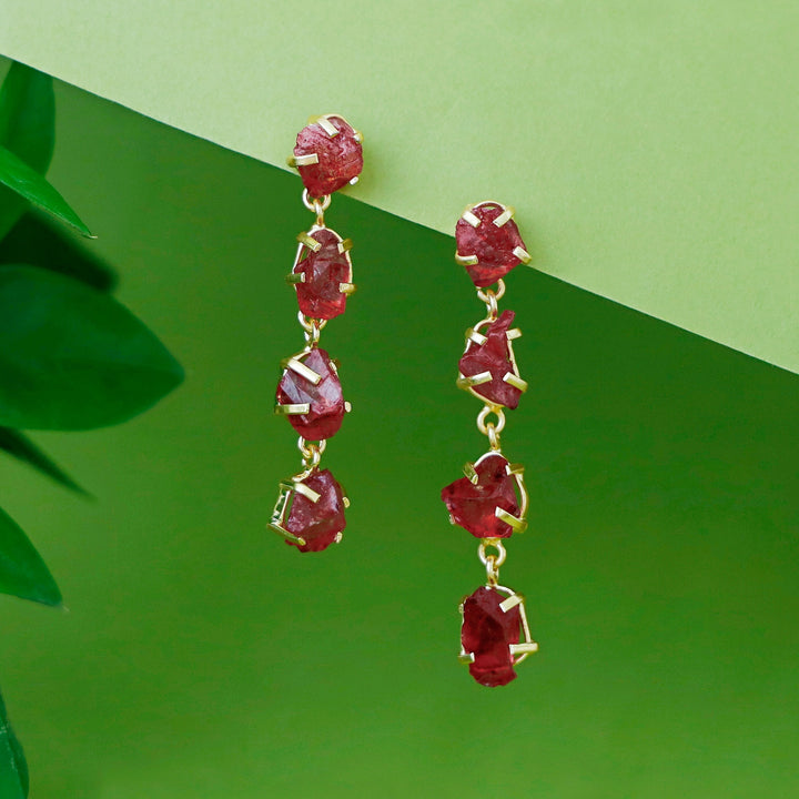 Citra Golden Tetra Claw Dyed stone Earring