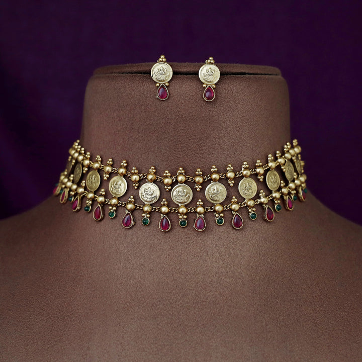 Chitrani Kashi 2 Layer Choker / Neckpiece With Earring
