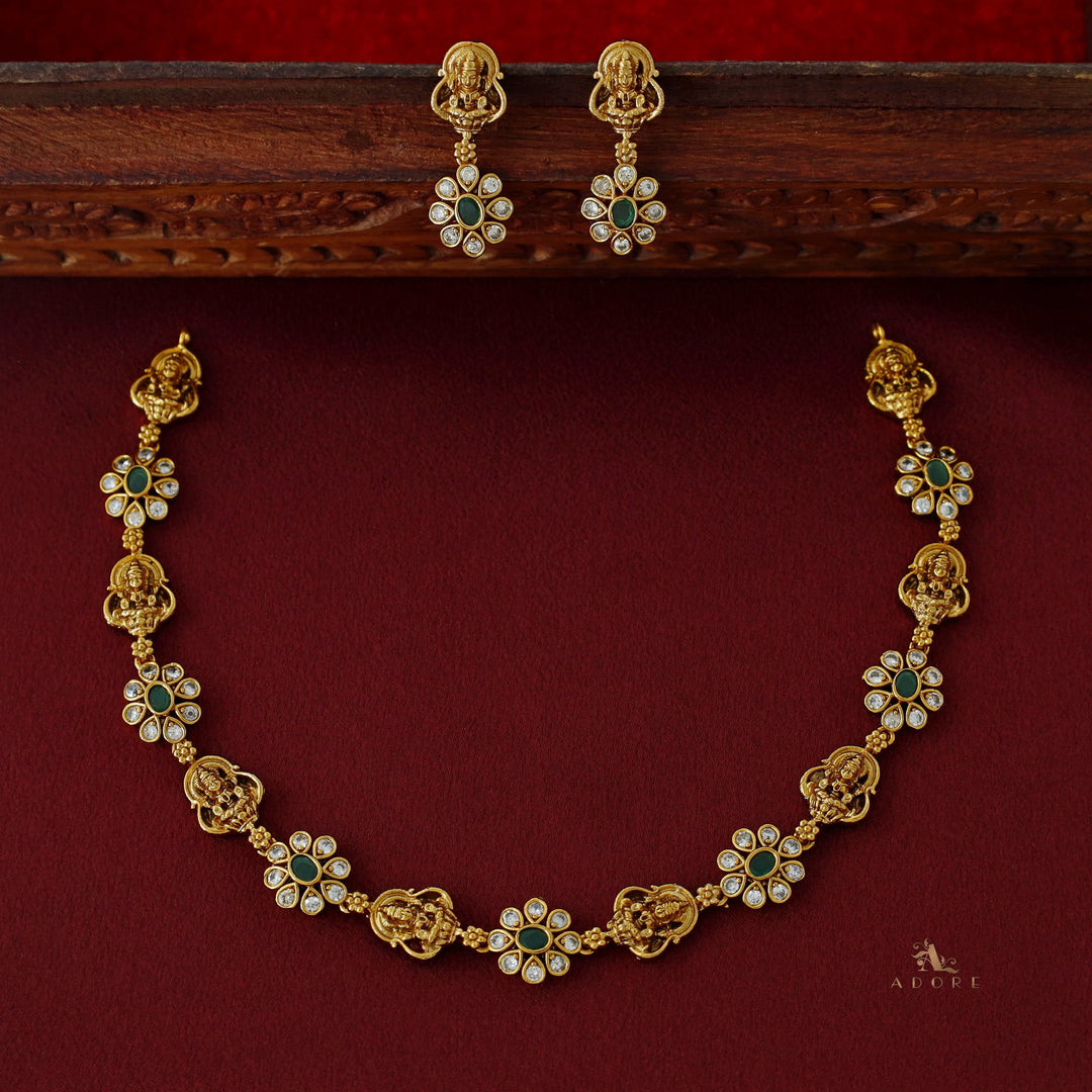 Laavanya Devi Flower Neckpiece with Earring