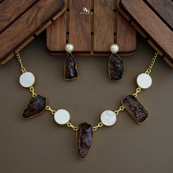 Fina MOP Dyed Stone Neckpiece with Earring