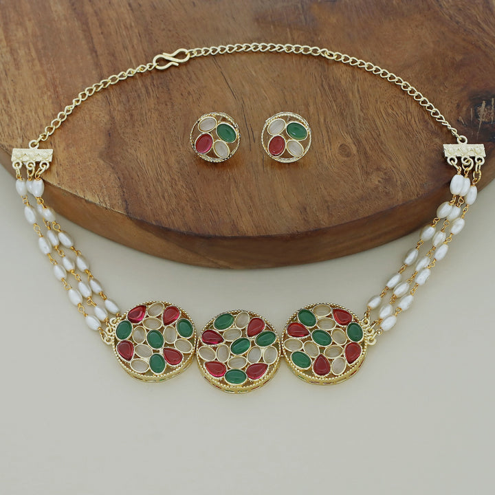 Alandra Round Glossy Pearl Choker With Earring
