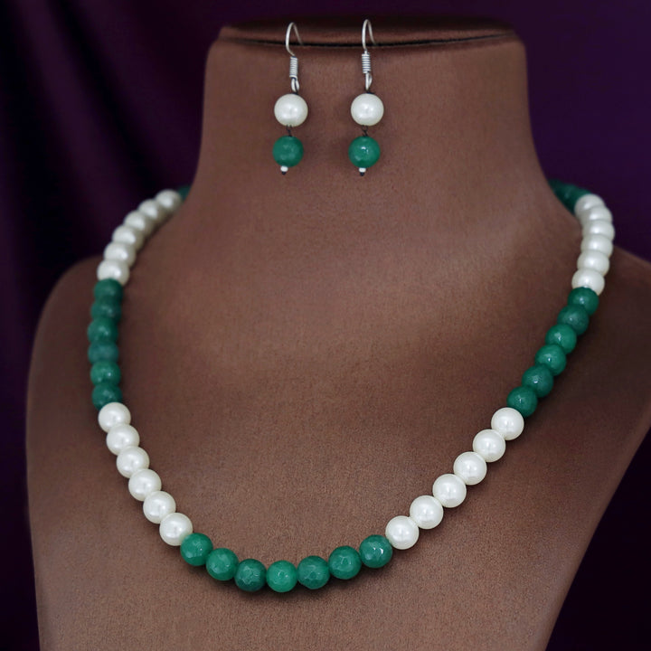 Orbia Pearl Single Layer Neckpiece With Earring