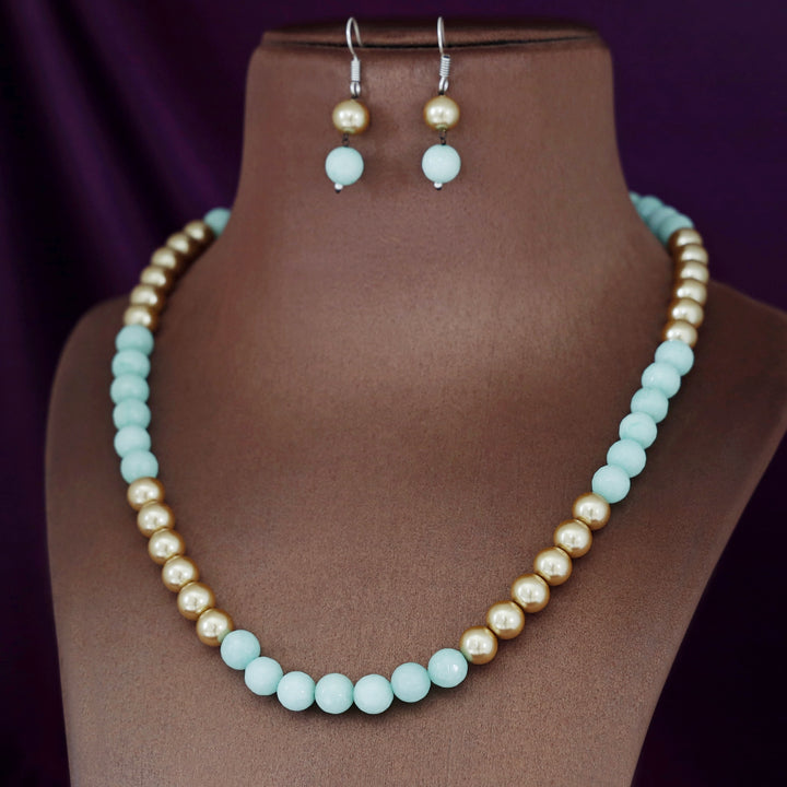 Orbia Pearl Single Layer Neckpiece With Earring