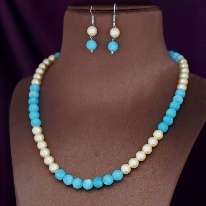Orbia Pearl Single Layer Neckpiece With Earring