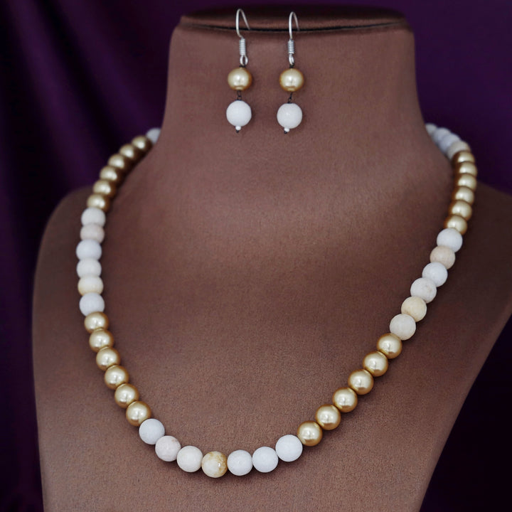 Orbia Pearl Single Layer Neckpiece With Earring