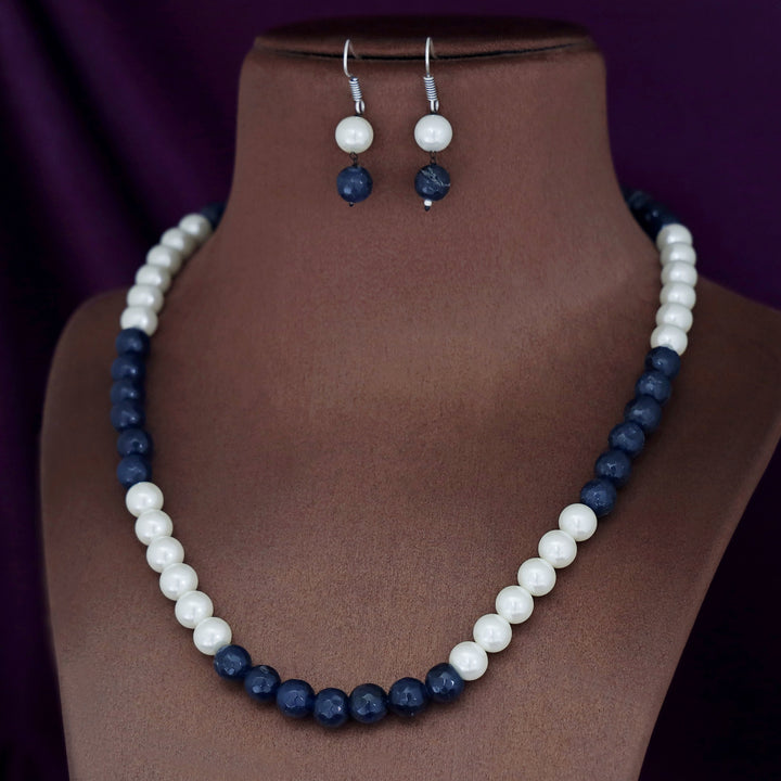 Orbia Pearl Single Layer Neckpiece With Earring