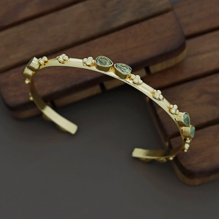 Dia Golden Glossy Bangle