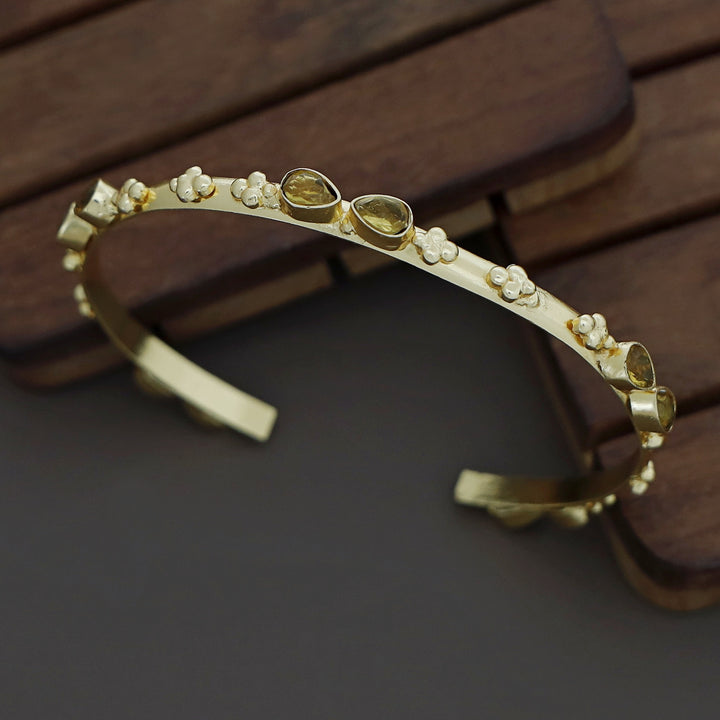 Dia Golden Glossy Bangle