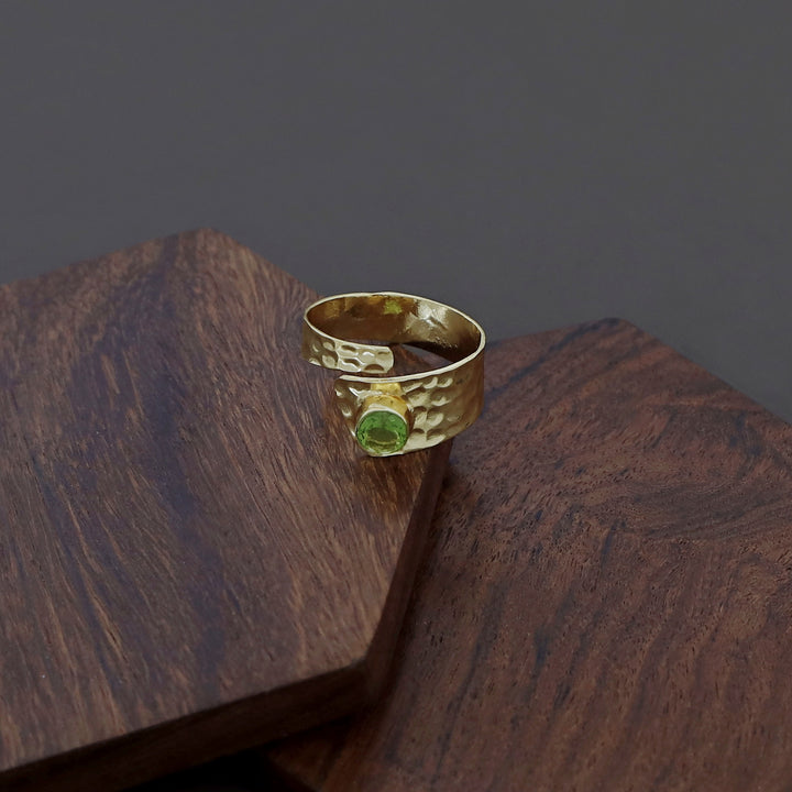 Maadhu Golden Hammered Glossy Ring