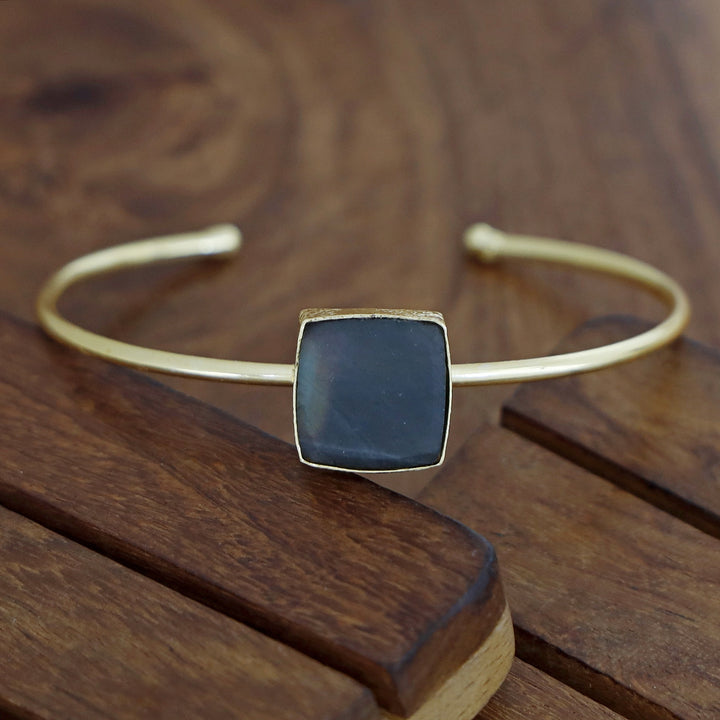 Busaba Single Stone Bracelets (Colour Option)