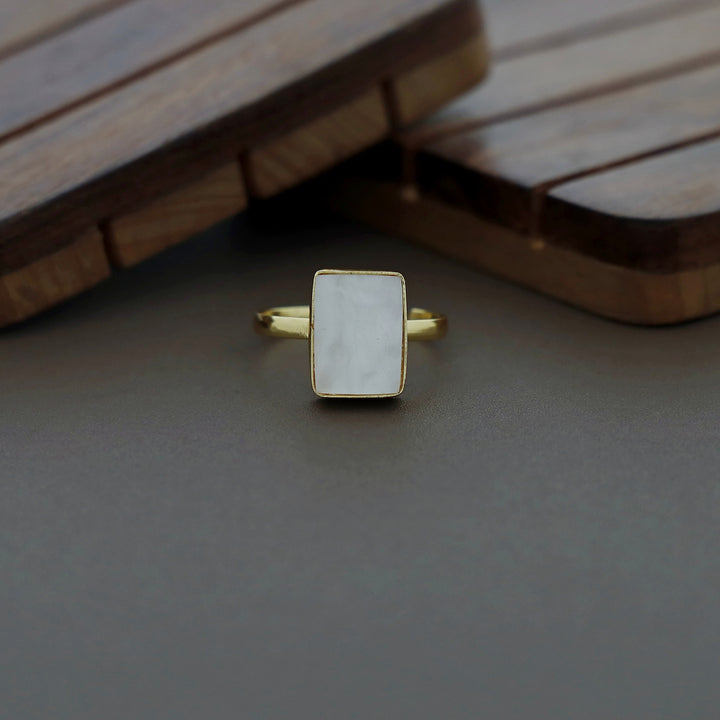 Tiny Rectangle Single Stone Ring