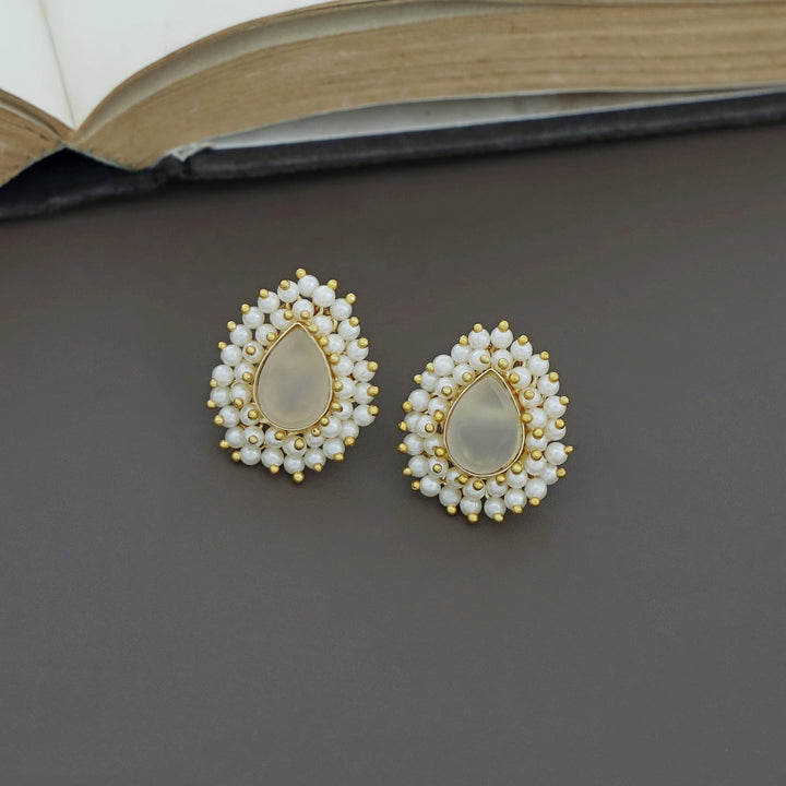 Ahelia Raw Stone Cluster Pearl Earring