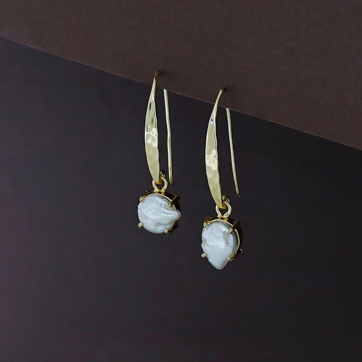 Akira Golden Baroque Drop