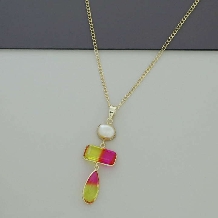 Laya Glossy And Pearl Neckpiece