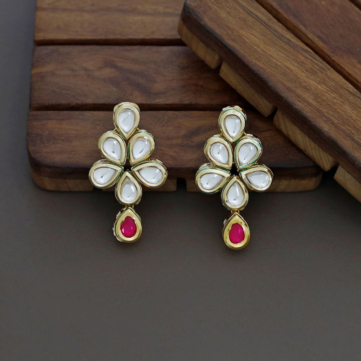 Five Flower Kundan Neckpiece With Earring (Colour Option)