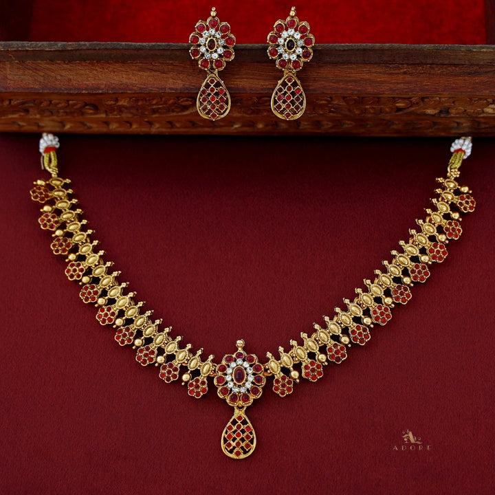 Adyashree Floral Kemp Short Neckpiece With Earring