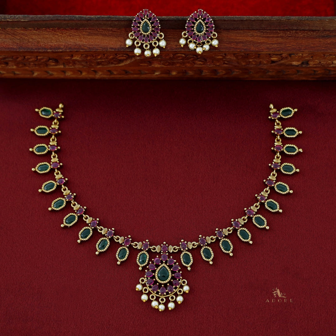 Anarva Palakka Short Neckpiece With Earring