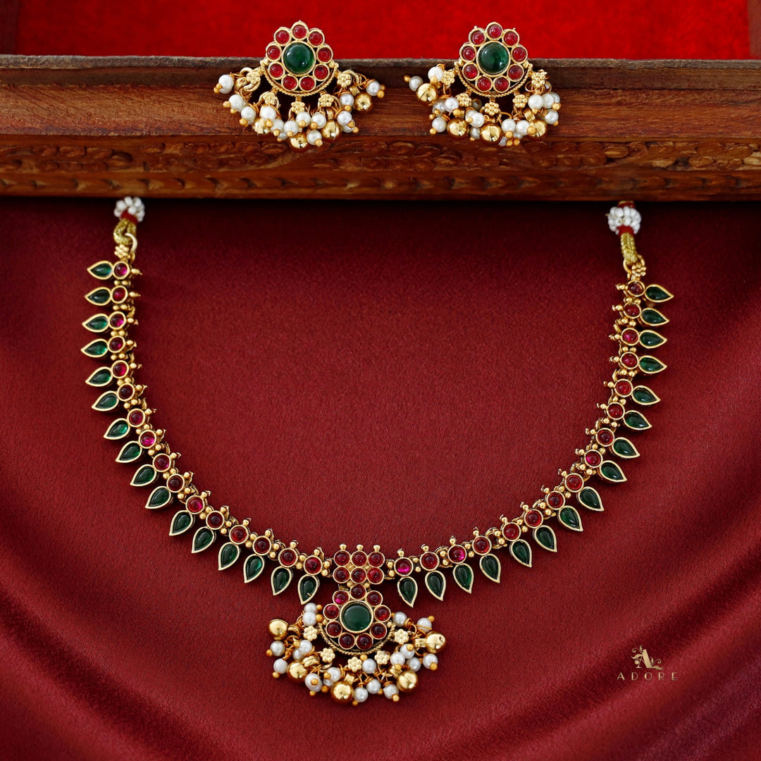 Uttara Floral Palakka Short Neckpiece With Earring