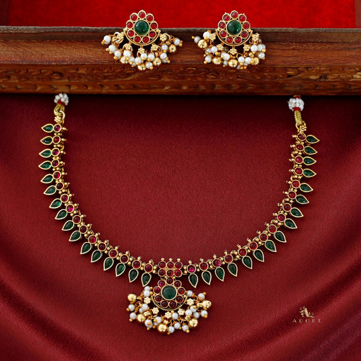 Uttara Floral Palakka Short Neckpiece With Earring