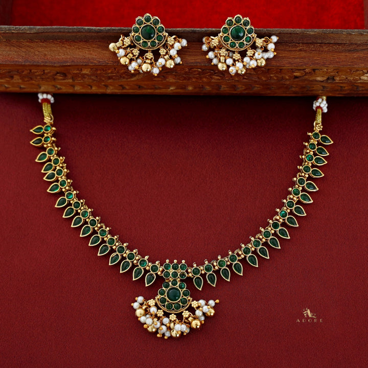 Uttara Floral Palakka Short Neckpiece With Earring