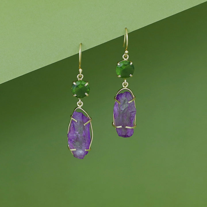 Tamsina Golden Claw Glossy + Dyed Stone Drop