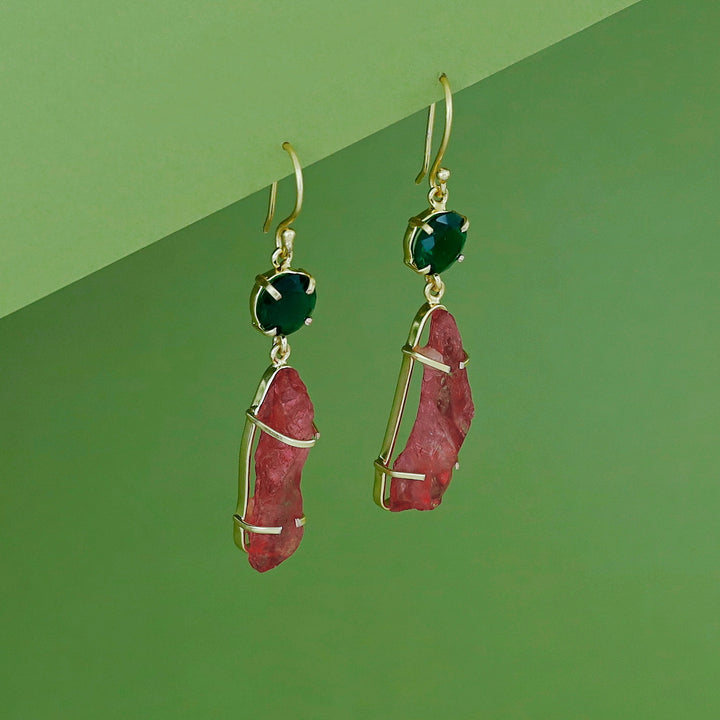 Tamsina Golden Claw Glossy + Dyed Stone Drop
