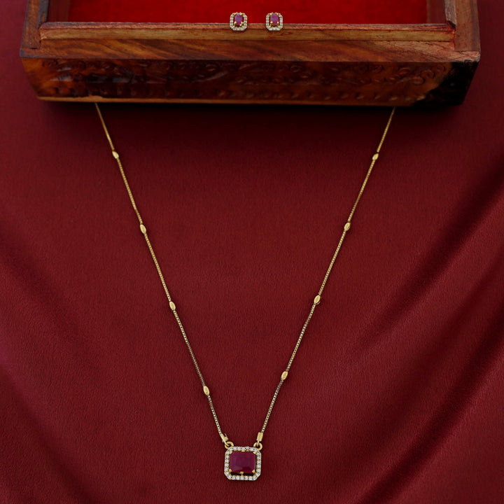 Alankrita Neckpiece With Stud