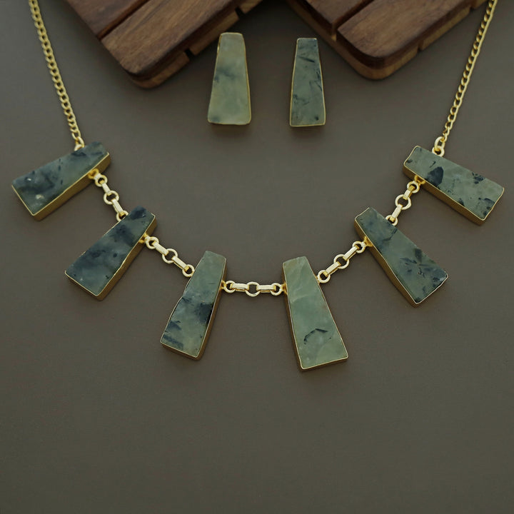 Seraphina 6 Raw Stone Neckpiece With Earring