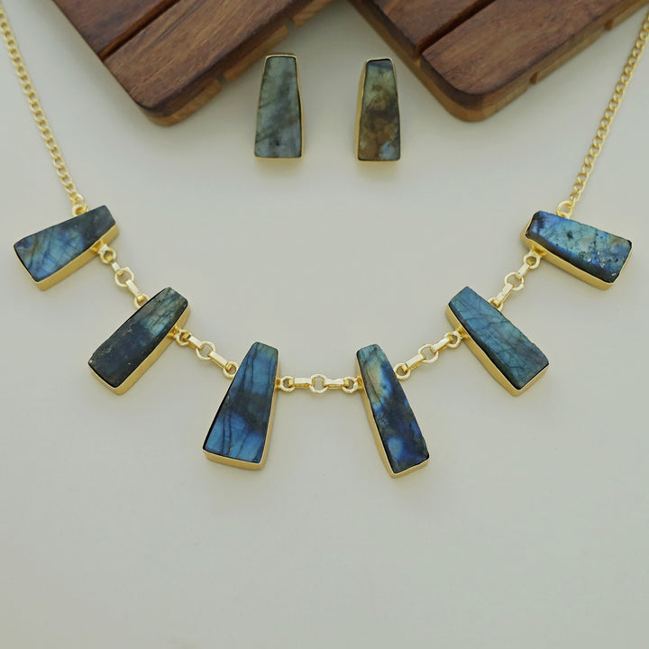 Seraphina 6 Raw Stone Neckpiece With Earring