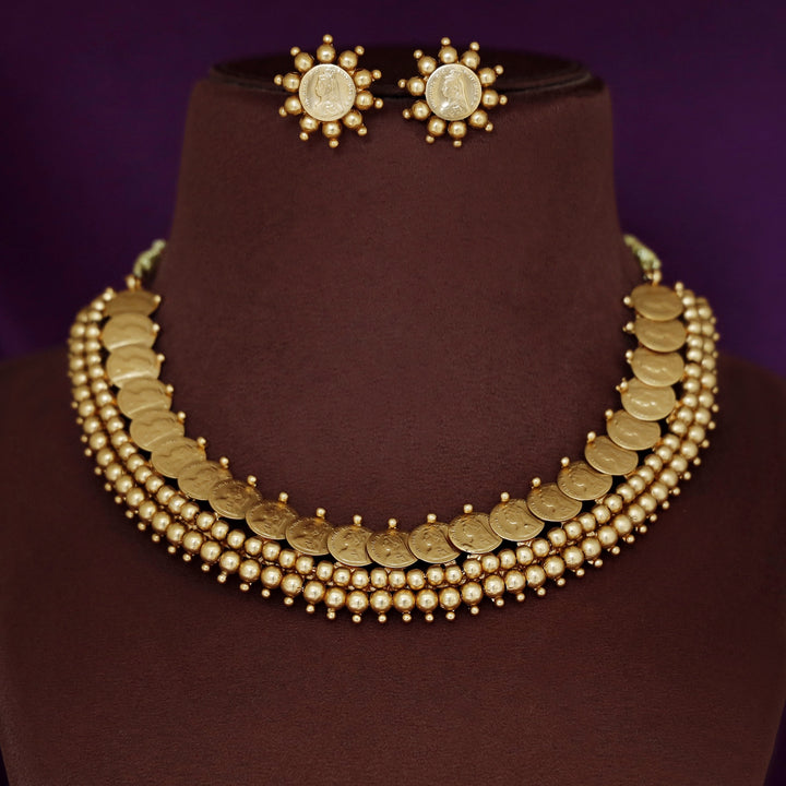 Sivarika Kashi Golden Ball Neckpiece With Stud