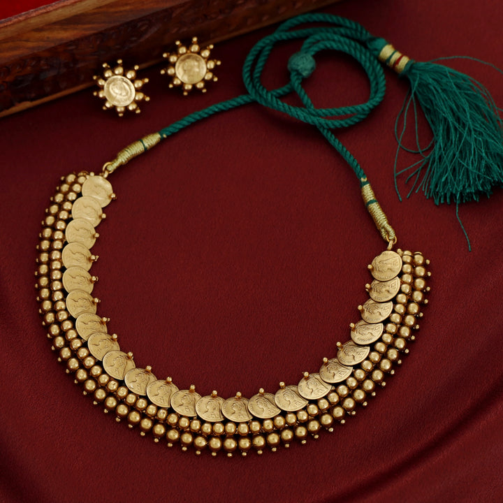 Sivarika Kashi Golden Ball Neckpiece With Stud