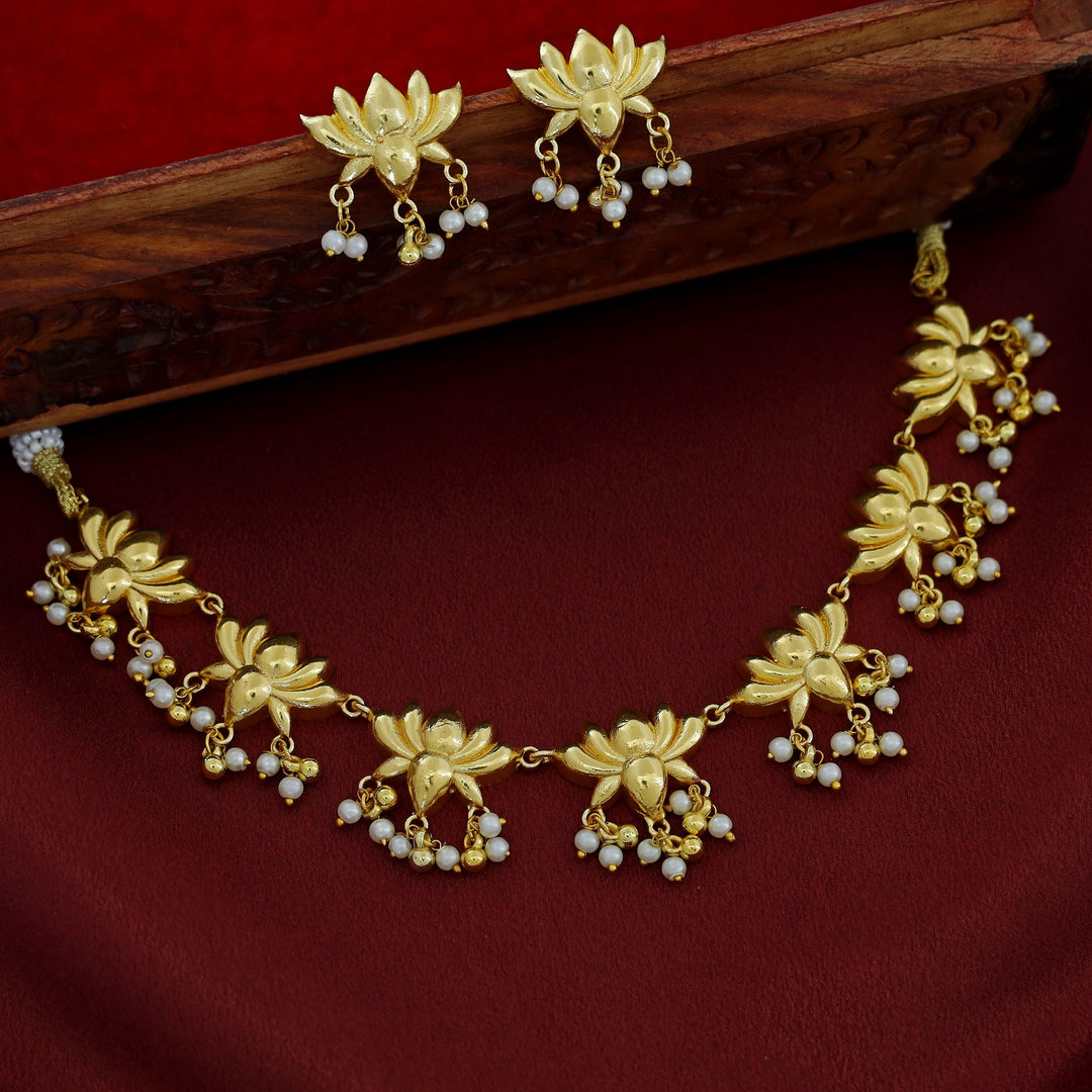 Srinika Lotus Pearl Short Neckpiece With Earring