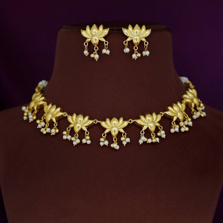 Srinika Lotus Pearl Short Neckpiece With Earring
