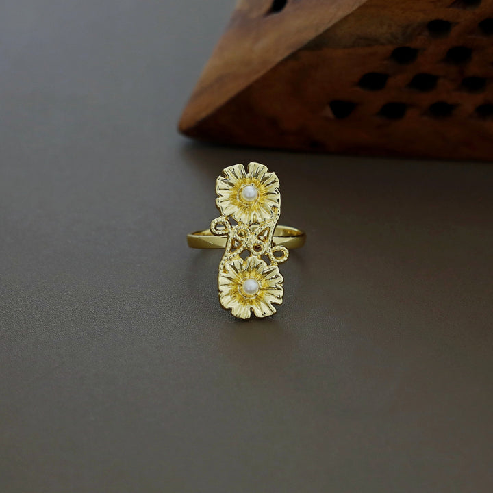 Martha Dual Flower Glossy Stone Ring
