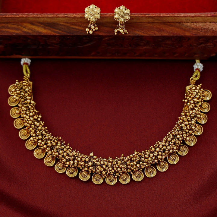 Agnikaa Cluster Pearl And Golden Ball Short Neckpiece With Earring